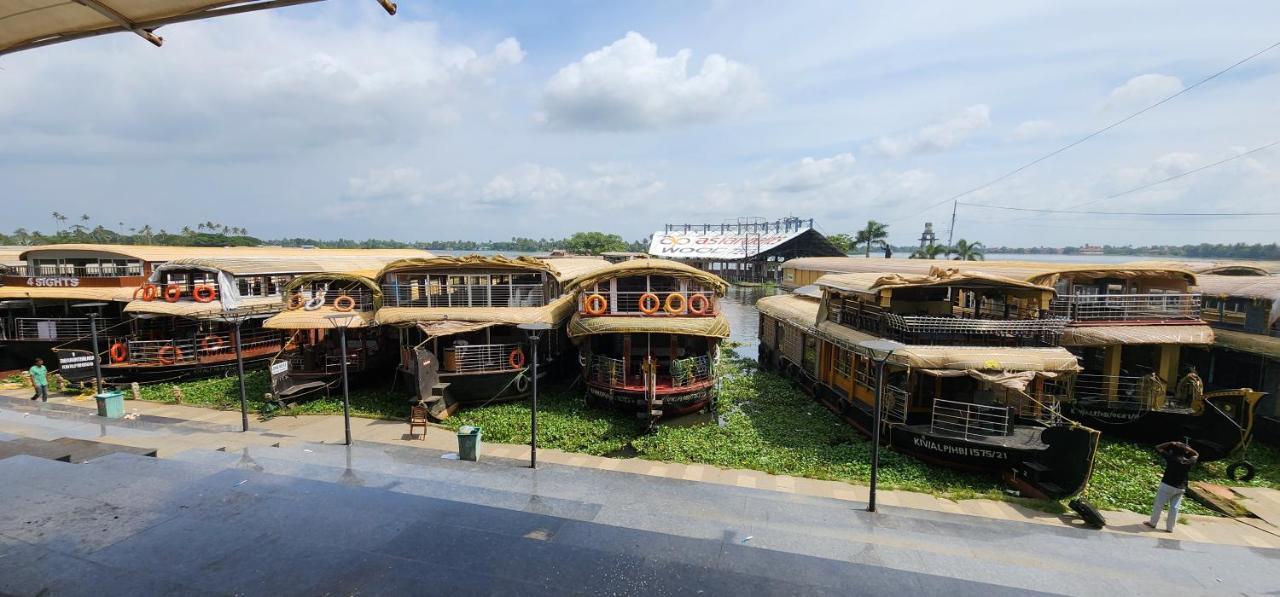 'marari Johns Homestay' Mararikulam, * Alappuzha